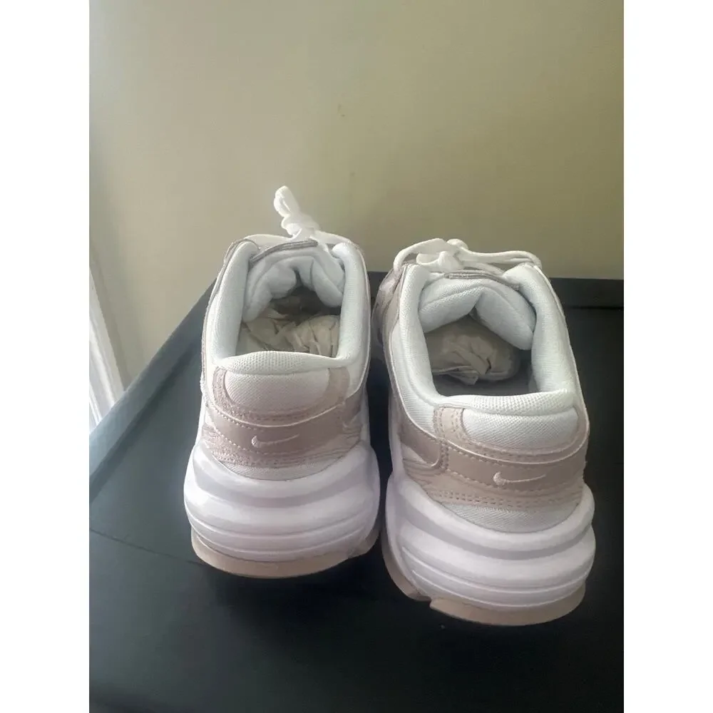 Nike Women's AL8 Shoes, Platinum Violet/White-Metallic Y Silver, 10